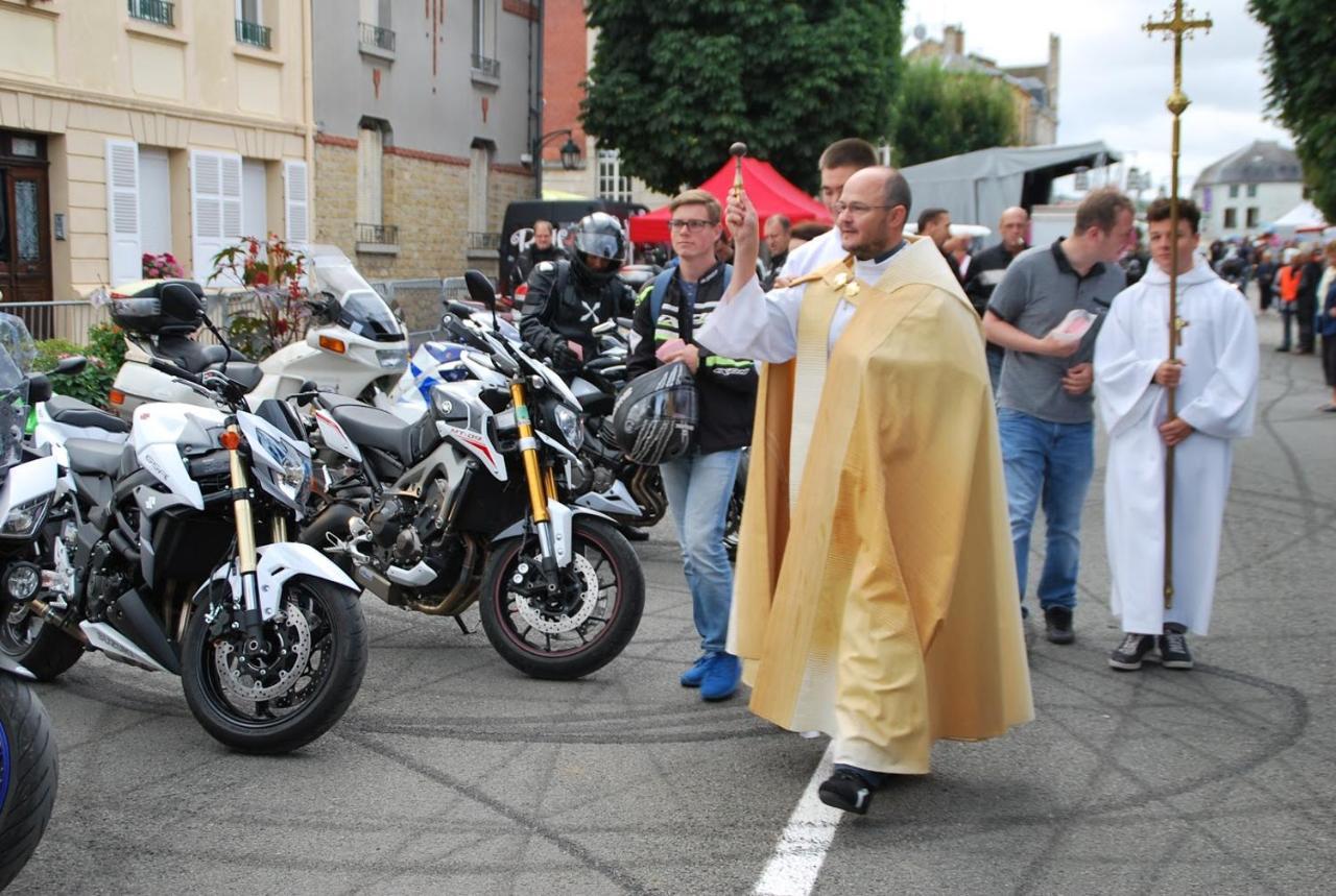 Gite La Volette Moulins-Saint-Hubert Kültér fotó